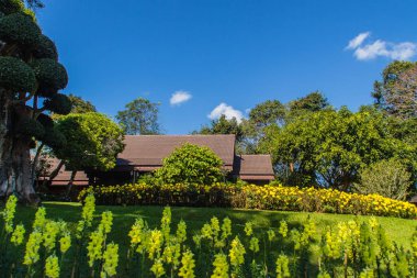 Güzel manzara ve mimari görüş-in Doi Tung Kraliyet Villası, Chinang Rai, Tayland Doi Tung tepelerinde yer alan Prenses Anne Srinagarindra, eski Köşkü.