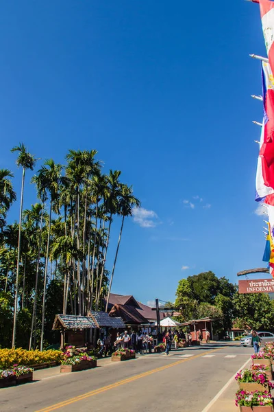 Chiang Rai Thailand November 2017 Touristen Besuchten Doi Tung Royal — Stockfoto