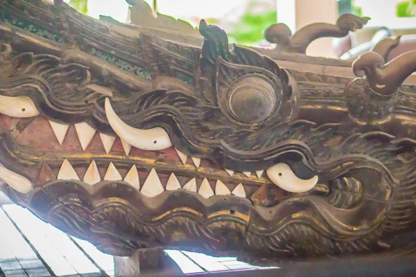 Pragnienie Piękny Tradycyjny Tajski Wzorzyste Drewnianymi Królewskiej Barce Potwór Złote — Zdjęcie stockowe