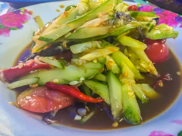 Ensalada Pepino Picante Comida Callejera Tailandesa Con Tomate Chile Plato —  Fotos de Stock