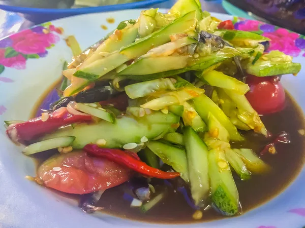 Ensalada Pepino Picante Comida Callejera Tailandesa Con Tomate Chile Plato —  Fotos de Stock