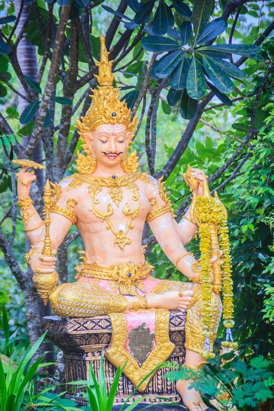 Mooie Gouden Shiva Standbeeld Het Openbare Bos Tempel Shiva Een — Stockfoto
