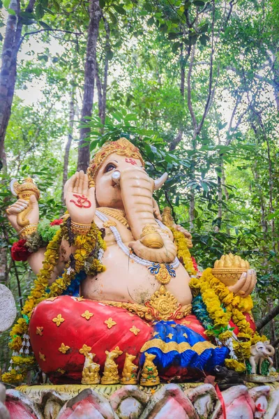 Colorida Estatua Ganesha Templo Del Bosque Público Ganesha También Conocida — Foto de Stock