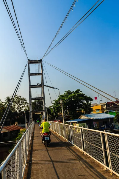 Puente Colgante Que Cruza Río Nan Hasta Estación Tren Phichit —  Fotos de Stock