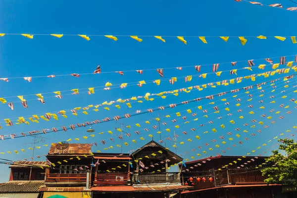 Mavi Gökyüzü Arka Plan Wangkrod Eski Market Çürük Eski Ahşap — Stok fotoğraf