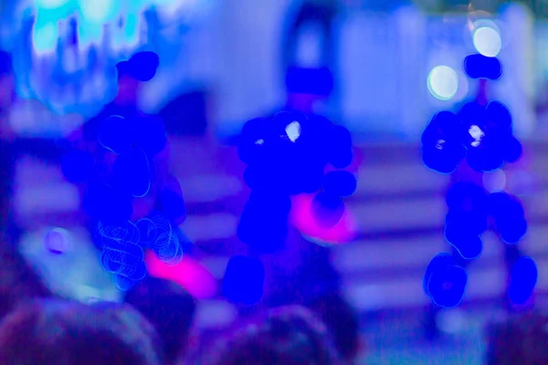 Tänzer Mit Leuchtenden Kostümen Tanzen Parade Der Nacht Während Des — Stockfoto