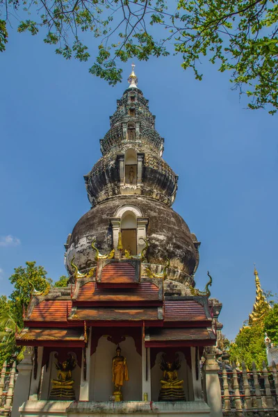Παλιά Διακριτικά Chedi Στο Wat Τάο Ναός Του Παγόδα Κολοκύνθη — Φωτογραφία Αρχείου