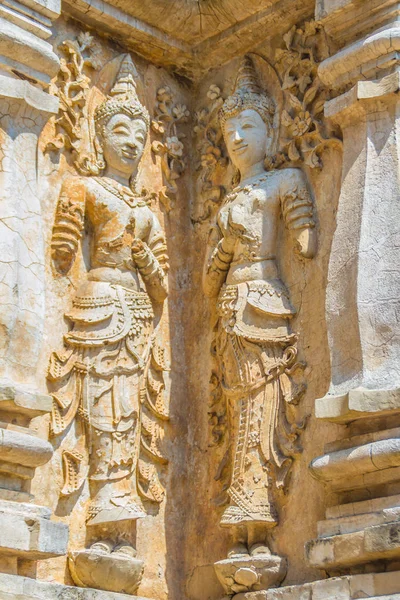 Buda Estuque Velho Figuras Anjo Lado Fora Maha Chedi Wat — Fotografia de Stock