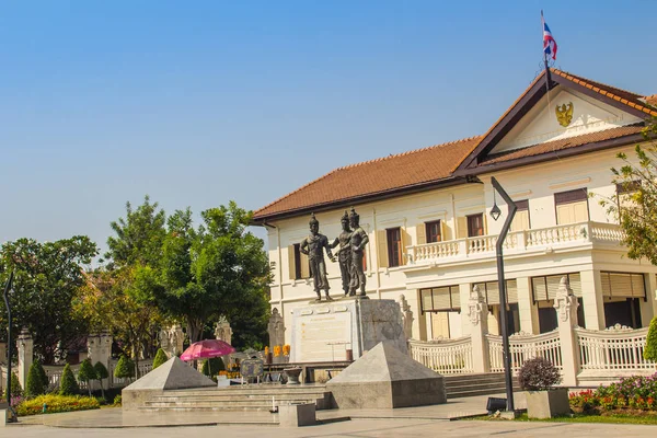 Three Kings Monument, the statues of King Mengrai, the founder of Chiang Mai and his two friends, King Ramkamhaeng of Sukothai and King Ngam Muang of Payao. The sculpture is a symbol of Chiang Mai.