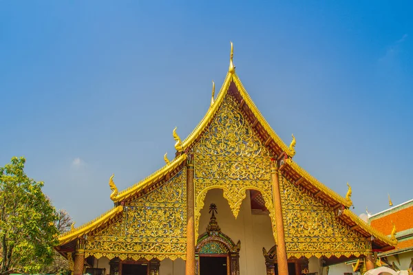 Hermosa Iglesia Budista Oro Sala Ordenación Estilo Lanna Consagra Wat — Foto de Stock