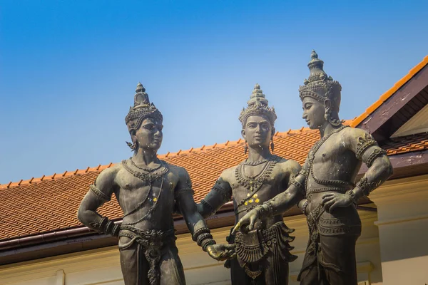 Three Kings Monument, the statues of King Mengrai, the founder of Chiang Mai and his two friends, King Ramkamhaeng of Sukothai and King Ngam Muang of Payao. The sculpture is a symbol of Chiang Mai.