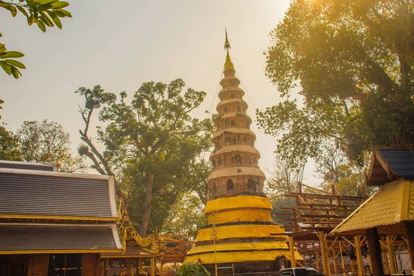 Pięknej Tajskiej Architektury Buddyjskiej Świątyni Świątyni Wat Ram Poeng Tapotaram — Zdjęcie stockowe