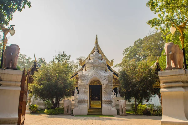 Буддисты Искушают Вход Церковь Ват Рам Поенг Отарам Чианг Отарам — стоковое фото