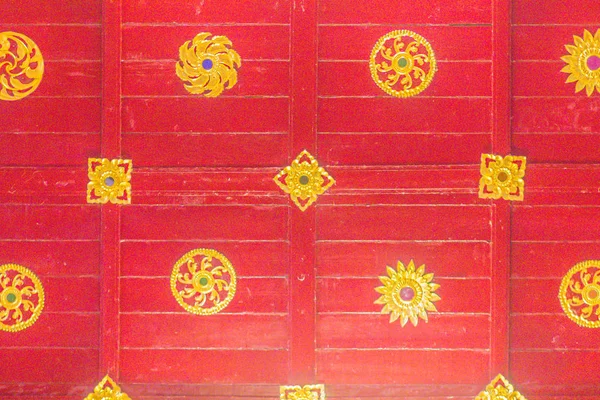 Interior Igreja Budista Bonita Com Fundo Teto Vermelho Madeira Decoração — Fotografia de Stock