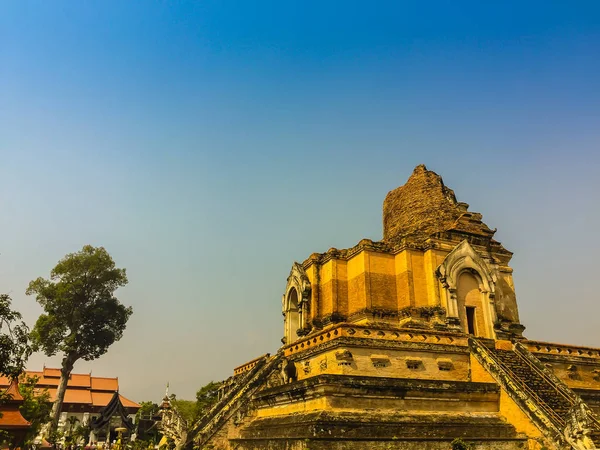 Vecchie Rovine Massicce Pagoda Wat Chedi Luang Tempio Del Grande — Foto Stock