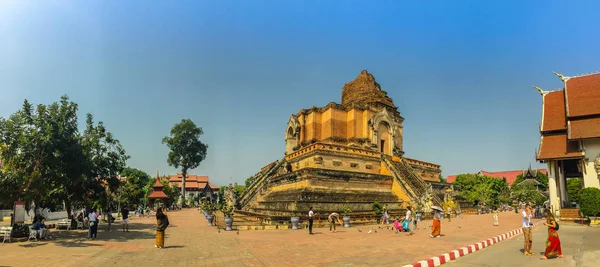 Velhas Ruínas Maciças Pagode Wat Chedi Luang Templo Grande Stupa — Fotografia de Stock