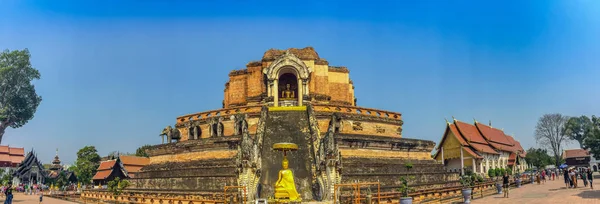 Velhas Ruínas Maciças Pagode Wat Chedi Luang Templo Grande Stupa — Fotografia de Stock