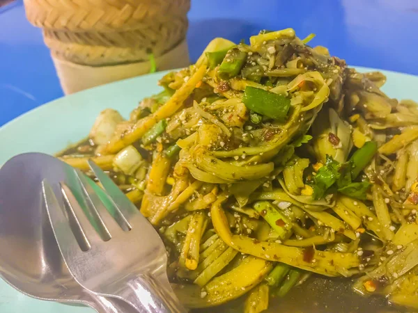 Ensalada Picante Bambú Con Cuchara Tenedor Arroz Pegajoso Listo Para — Foto de Stock