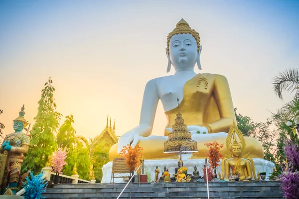 Bella Grande Immagine Buddha Wat Phra Doi Kham Chiang Mai — Foto Stock
