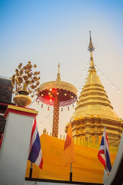 Krásná Zlatá Pagoda Wat Phra Doi Kham Chiang Mai Thajsko — Stock fotografie