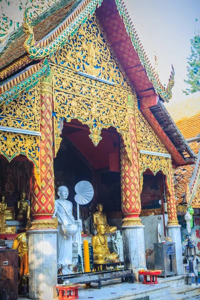 Devant Église Wat Phra Doi Suthep Célèbre Temple Est Devenu — Photo