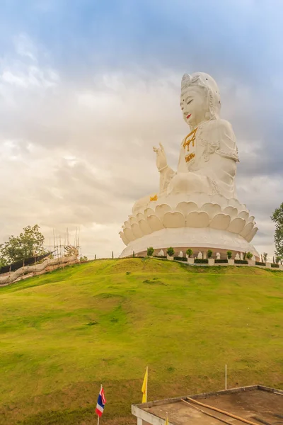 Guanyin Wat Huay Plakang Daki Beyaz Heykeli Budist Tapınağı Chiang — Stok fotoğraf