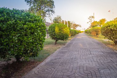Phi Sua Samut Kalesi ya da Pom Phi Sua Samut, Chao Phraya nehrinde bir kale adasıdır..