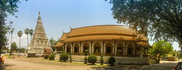 Vista Panorámica Wat Chedi Liam Templo Pagoda Cuadrada Único Templo —  Fotos de Stock