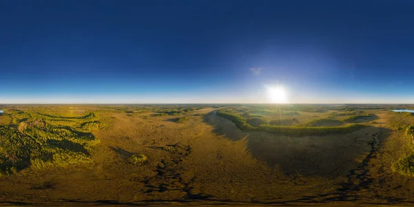 Estonya 'nın doğusundaki Ida-Viru ilçesinde yer alan Agusalu Doğa Rezervi' nin insansız hava aracı görüntüsü. 360 derece panorama