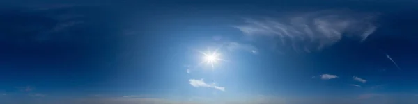 Gökyüzü yarımküre. 360 VR fotoğrafınız veya videonuz için gökyüzü fotoğrafı