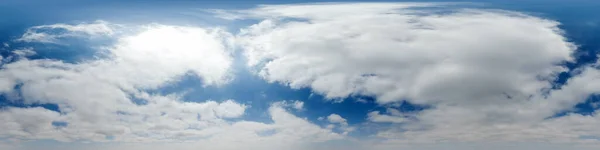 Gökyüzü yarımküre. 360 VR fotoğrafınız veya videonuz için gökyüzü fotoğrafı