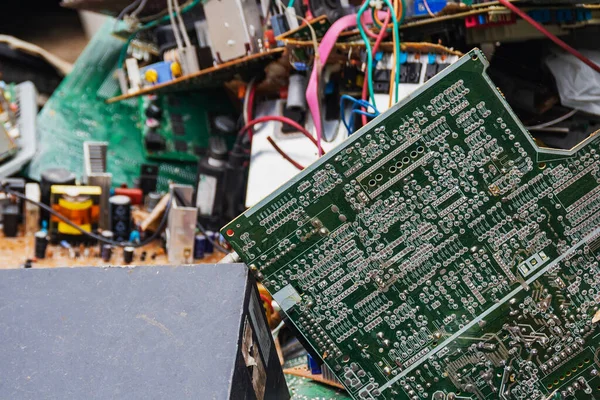 Alter Computerchip Müllentsorgung Auf Einem Schrottplatz — Stockfoto