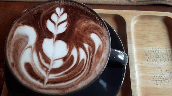 Tampilan Puncak Kakao Dalam Mug Keramik — Stok Foto