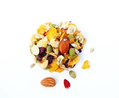 Ev yapımı mısır gevreği ve arka planda kurabiyeler..