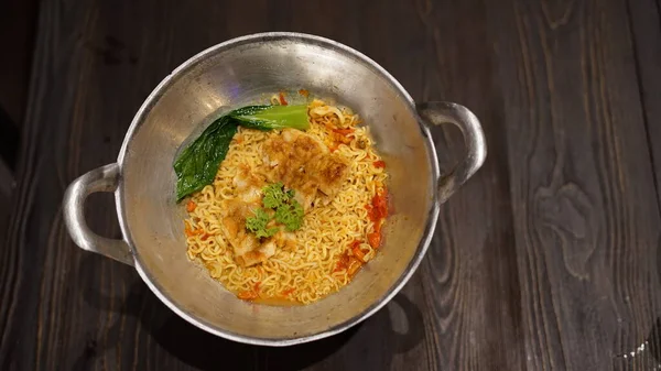 Ινδονησιακό Αυγό Noodle Χάλυβα Wok — Φωτογραφία Αρχείου