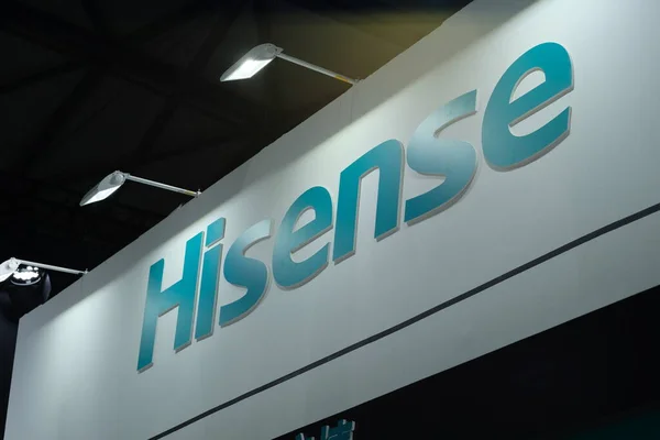 Shanghai China June 2019 Green Brand Logo Hisense Corporation Lights — Stock Photo, Image