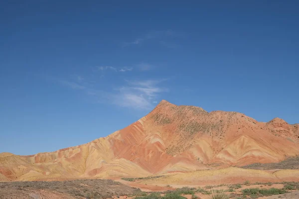 Colorido Danxia Landform Montanha Pico Sob Céu Azul Zhangye Província — Fotografia de Stock