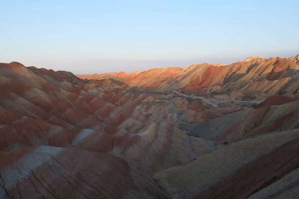 Günbatımında Renkli Danxia Landform Dağları Çin Zhangye Şehrinde — Stok fotoğraf