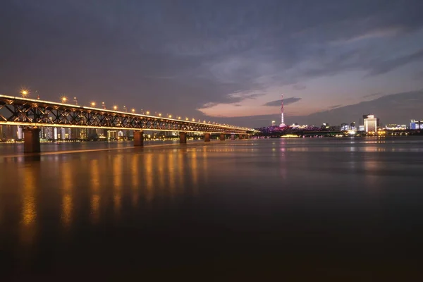 Escena Nocturna Del Puente Del Río Wuhan Yangtze Hito Wuhan — Foto de Stock