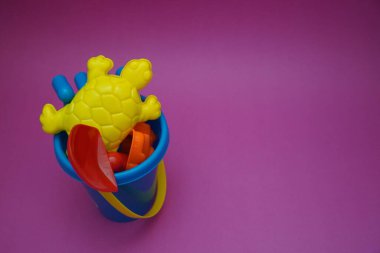 Kova ve plaj aksesuarları yaz baskısı