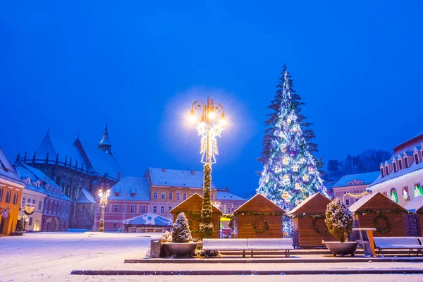 Weihnachtsmarktdekoration Freien Auf Dem Hauptplatz Von Siebenbürgen Brasov — Stockfoto