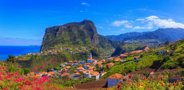 Madeira Dağ Zirveleri Portekiz Yaz Mevsiminde Gökyüzünden Yükselen Santana Lombo — Stok fotoğraf