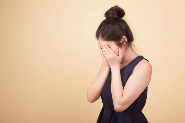 Sad Young Asian Woman Cry Palm Face Beige Background — Stock Photo, Image