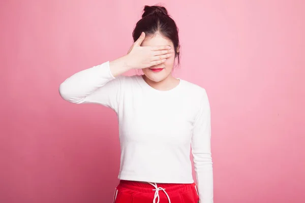 Young Asian Woman Close Her Eyes Hand Pink Background — Stock Photo, Image