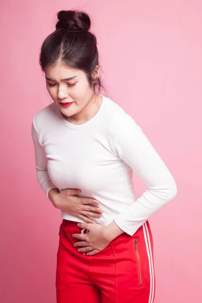 Joven Asiática Mujer Got Stomachache Rosa Fondo —  Fotos de Stock