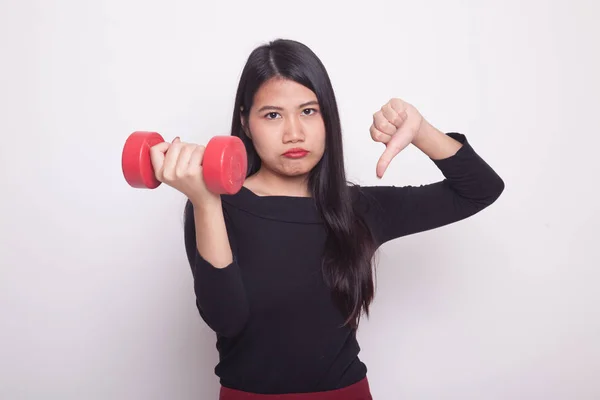 Ongelukkig Aziatische Vrouw Duim Omlaag Met Halters Witte Achtergrond — Stockfoto