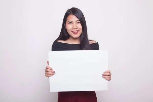 Молоді Азіатські Жінки Білим Пусті Знак Білому Тлі — стокове фото