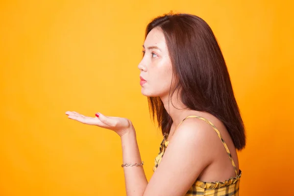 Beautiful Young Asian Woman Blow Kiss Yellow Background — Stock Photo, Image