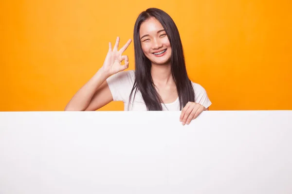 Young Asian Woman Show Blank Sign Bright Yellow Background — Stock Photo, Image