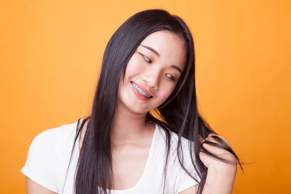 Portrait Beautiful Young Asian Woman Bright Yellow Background — Stock Photo, Image